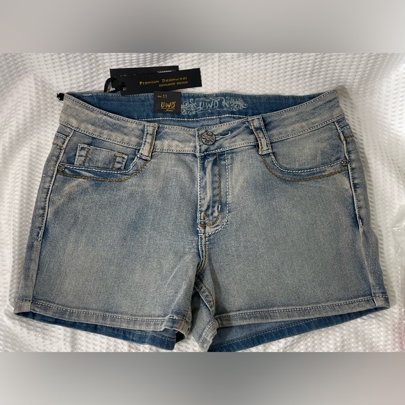 UWD stretch denim shorts size 11 mid rise regular fit NEW - Picture 2 of 8